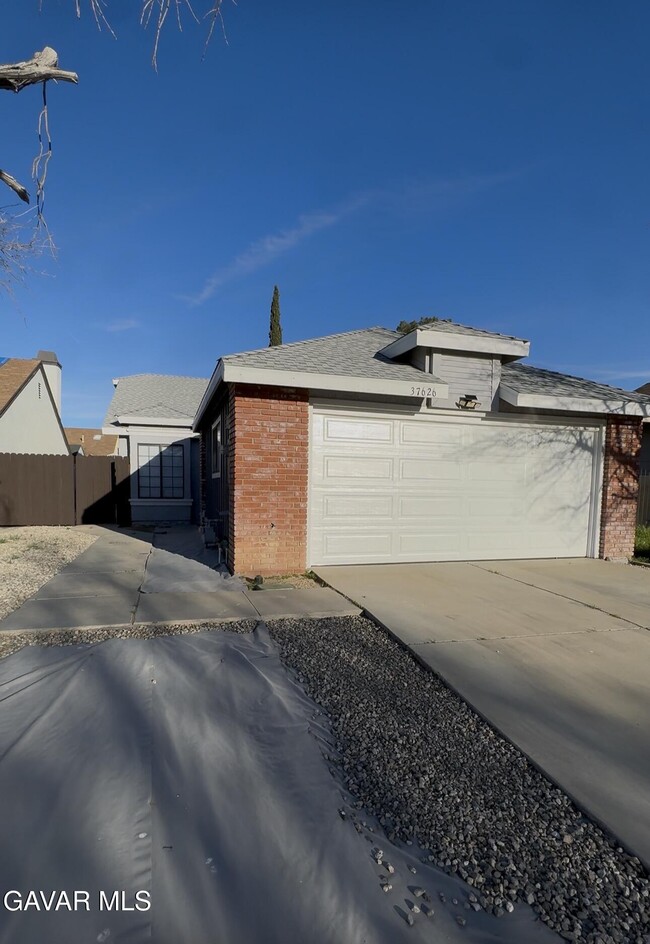 Building Photo - 37626 12th St E