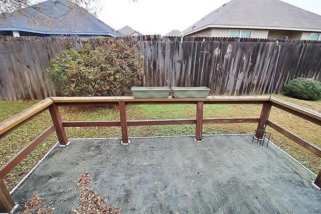 Building Photo - 217 Silver Spur Dr
