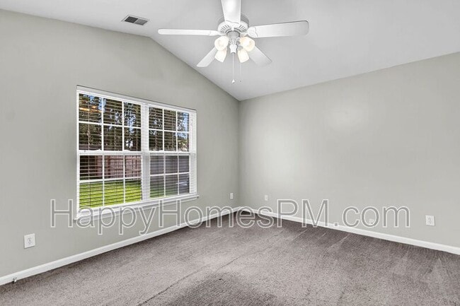 Building Photo - 101 Sparkleberry Ln