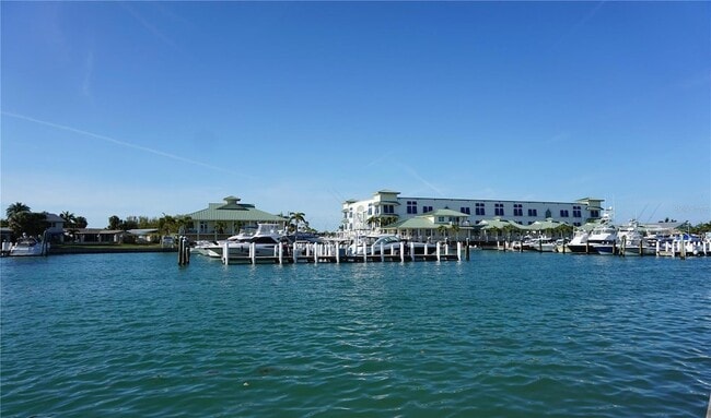 Building Photo - 340 Pinellas Bayway S