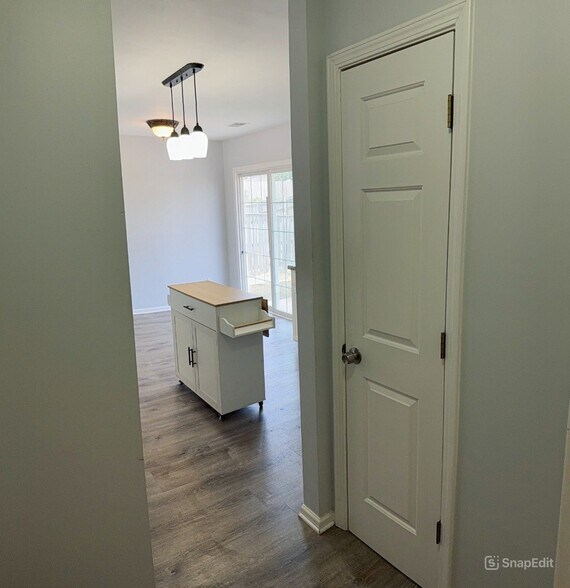 Building Photo - 140 Wigmore Ln