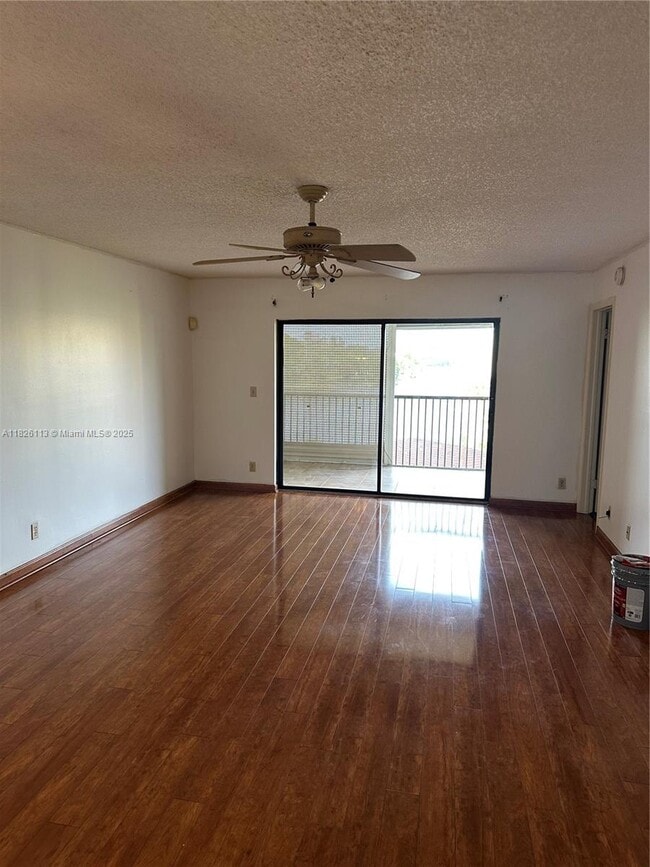 Building Photo - 6575 W Oakland Park Blvd