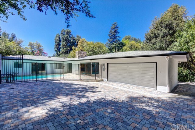 Building Photo - 2740 Hutton Dr