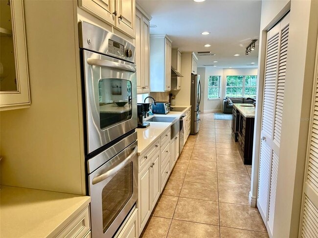 Building Photo - 4911 St Croix Dr