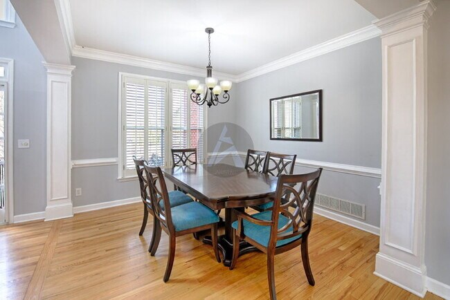 Building Photo - 3786 Upland Dr