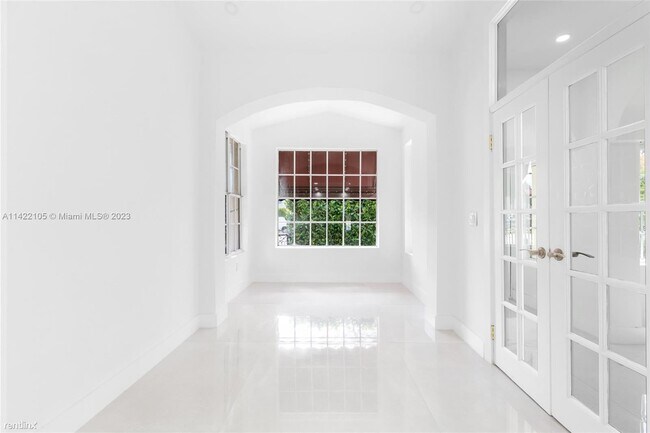 Building Photo - 5 br, 5.5 bath House - 4436 Alton Rd