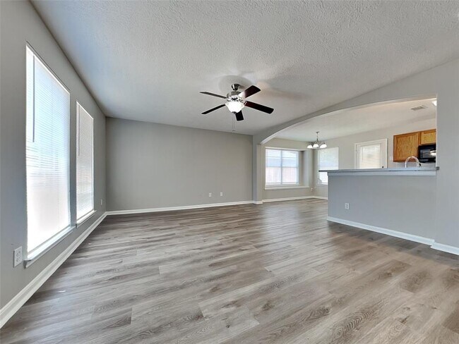 Building Photo - 5473 N Buffalo Cir