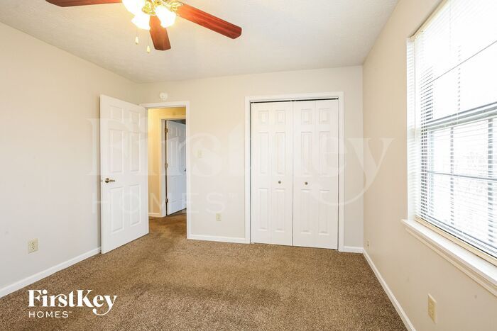 Building Photo - 5009 Harpers Ln