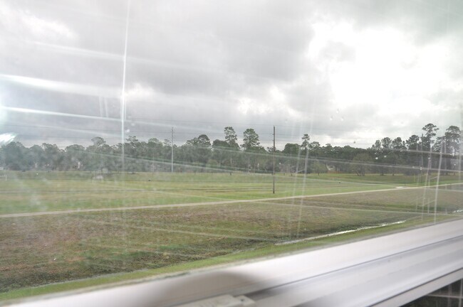 Building Photo - 16018 Limestone Lake Dr