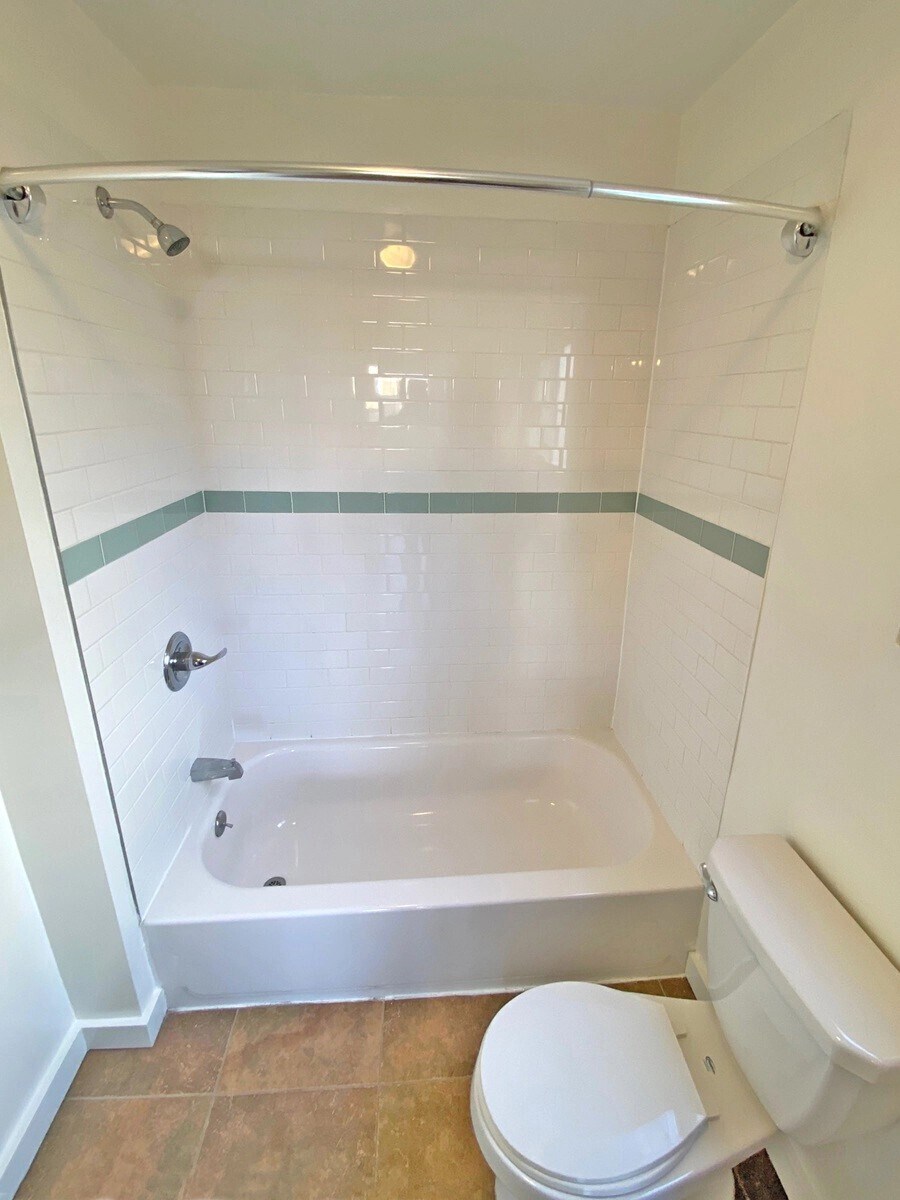 Building Photo - 1306 W Sunset Blvd