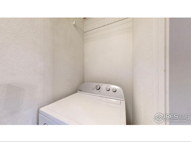 Building Photo - 1465 Blue Sky Cir