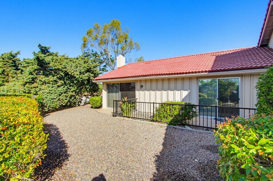 Building Photo - 17440 Plaza Cerado