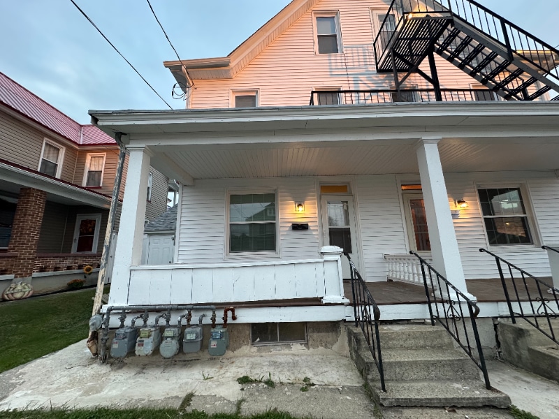 Building Photo - 381-383-383 S 3rd St