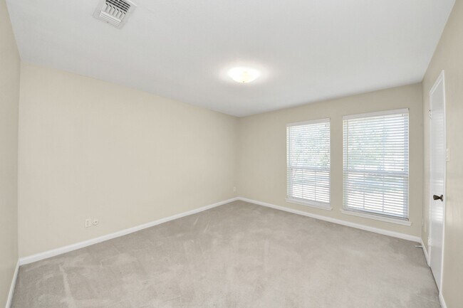 Building Photo - 7545 Brompton St