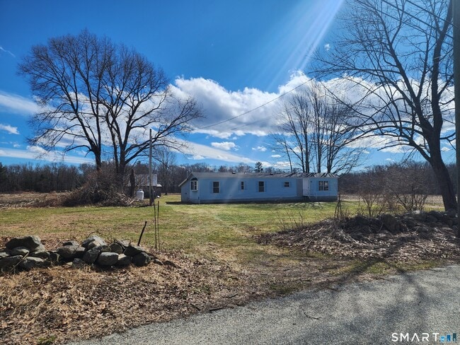 Building Photo - 216 Angel Rd