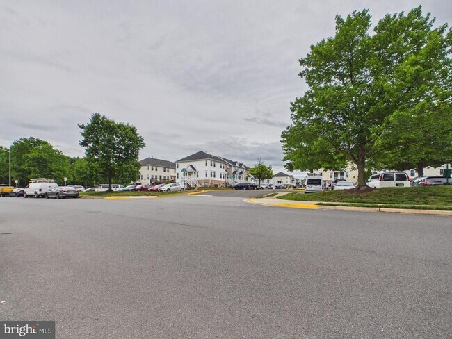 Building Photo - 7981 Calvary Ct