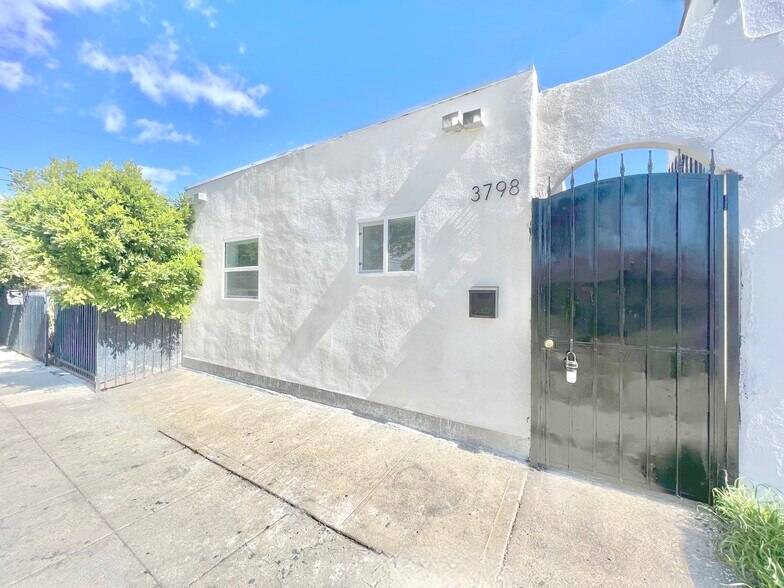 Building Photo - 1763 W 38th St