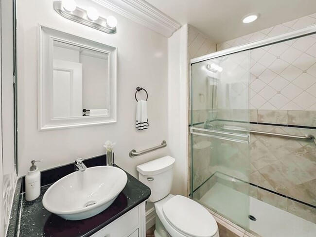 Building Photo - Upgraded 3 Bed / 2 Bath on Fire Mountain