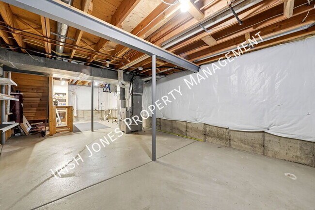 Building Photo - 109 Ashwood Ln