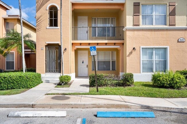 Building Photo - 3561 Forest Hill Blvd