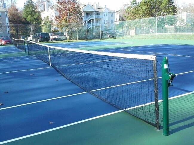 Building Photo - 2 Bedroom, 2 Bath - Society Hill, Mahwah, NJ - "NO BROKER FEE"