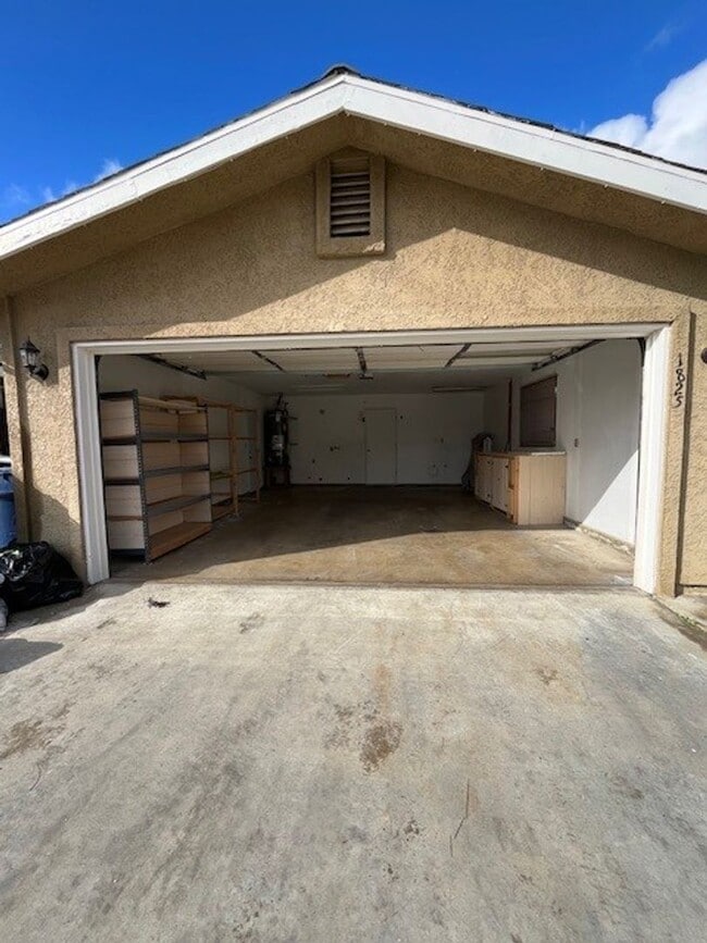 Building Photo - Coming Soon!