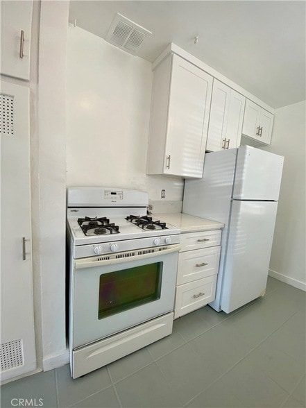 Building Photo - 3718 Gundry Ave