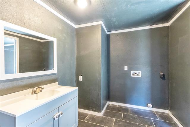 Building Photo - 417 Elm Creek Rd