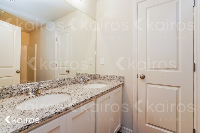 Building Photo - 9143 Aegean Cir