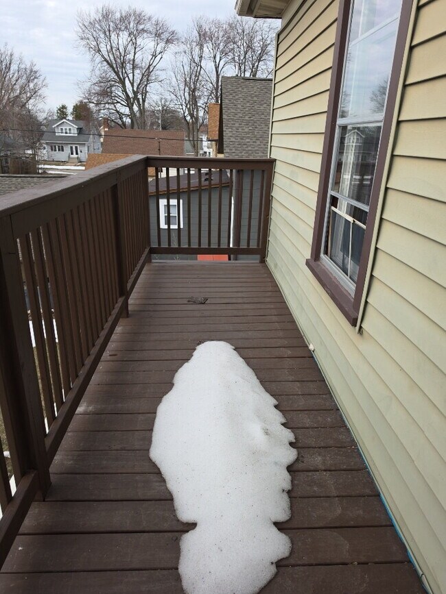 Building Photo - Updated Historic Gem in Prime Appleton Location