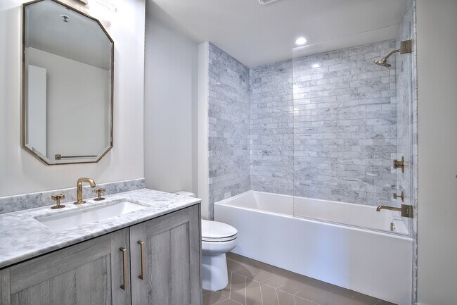 Building Photo - 401 Harrison St