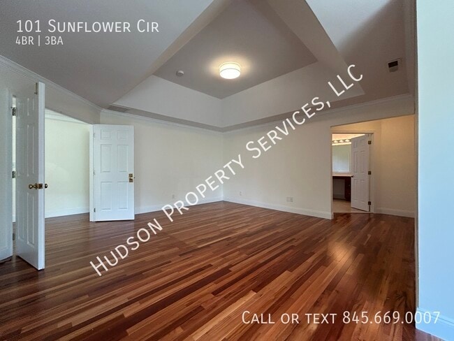 Building Photo - 101 Sunflower Cir