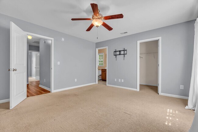 Building Photo - 477 Sand Ridge Rd