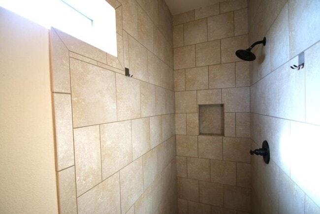 Building Photo - COMING SOON! 3BD/2BA Home in Benbrook | Vaulted Ceilings | Gourmet Kitchen | 2-Car Garage | Lands...