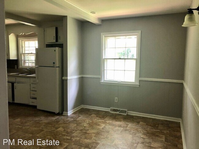 Building Photo - 3 br, 1.5 bath House - 1104 Amity Drive