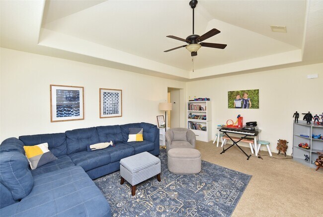Building Photo - 13117 Stoneleigh Terrace Dr