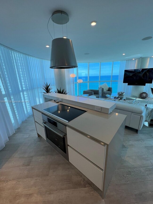 Building Photo - 6301 Collins Ave