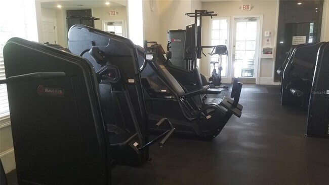 Building Photo - 13028 Plantation Park Cir