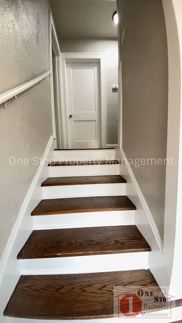 Building Photo - Beautiful 3 Bedroom 1.5 Bathroom Home in K...
