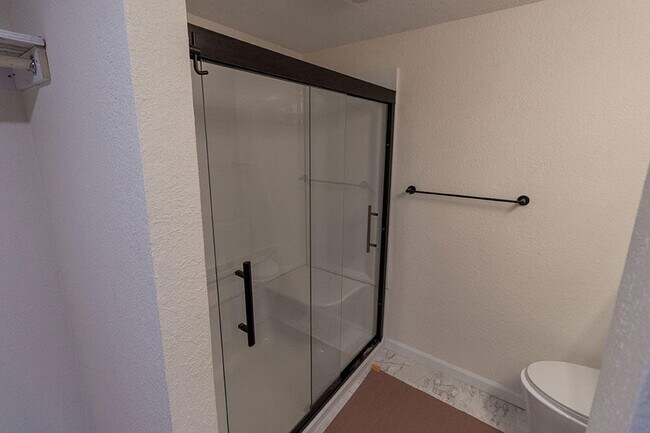 Building Photo - 3411 Crossings Dr