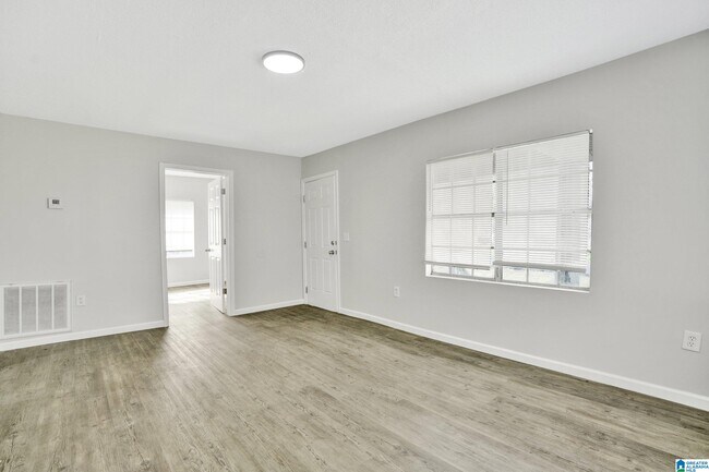 Building Photo - 5201 Mulga Ave