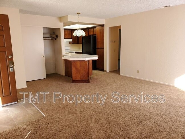 Building Photo - 924 N O St