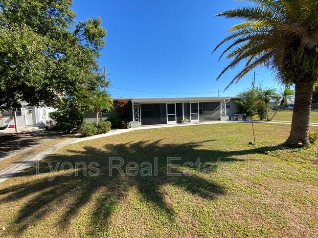 Primary Photo - 394 N Spring Lake Blvd NW