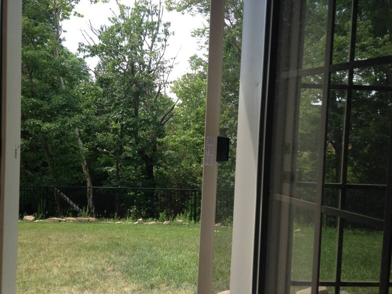 Building Photo - 21215 Fairhunt Dr