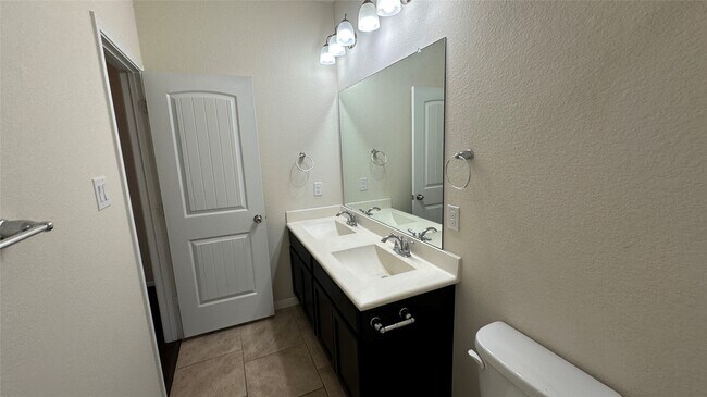 Building Photo - 14046 Sand Ridge Crossing