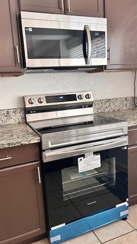 Building Photo - 1302 Summerwood Ln