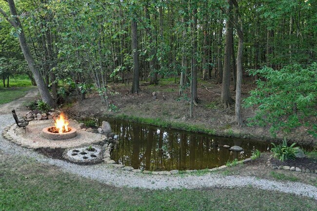 Building Photo - 28649 Jackson Rd