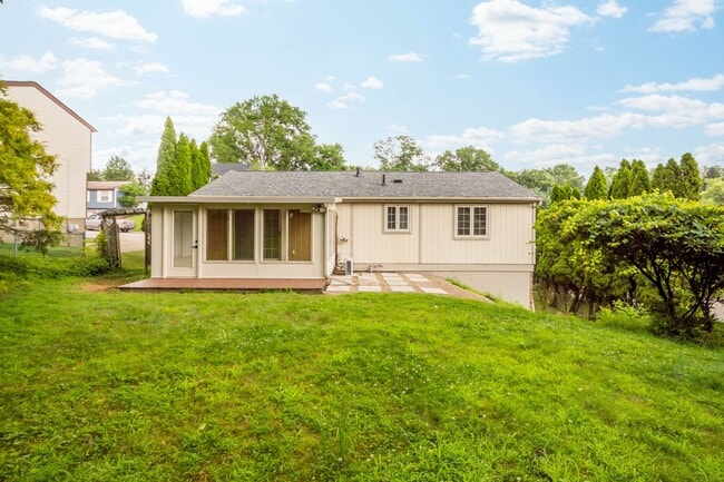 Building Photo - READY FOR MOVE IN! NEWLY RENOVATED 3 BEDRO...