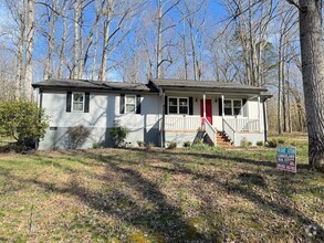 Building Photo - FOR LEASE- SINGLE FAMILY HOME IN MORRISON TN!