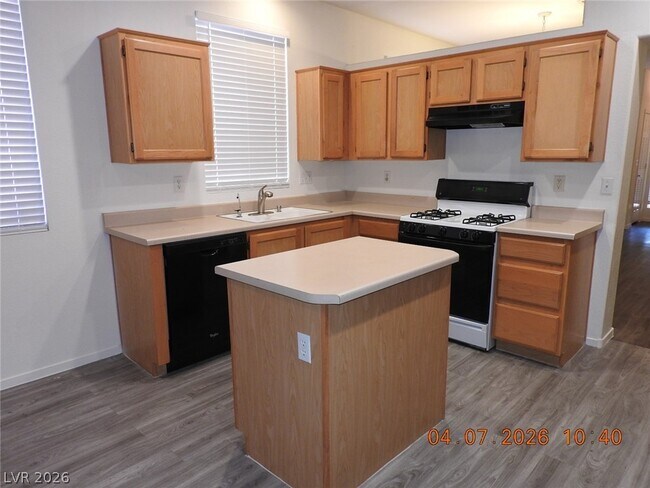 Building Photo - 9195 Briarthorne St